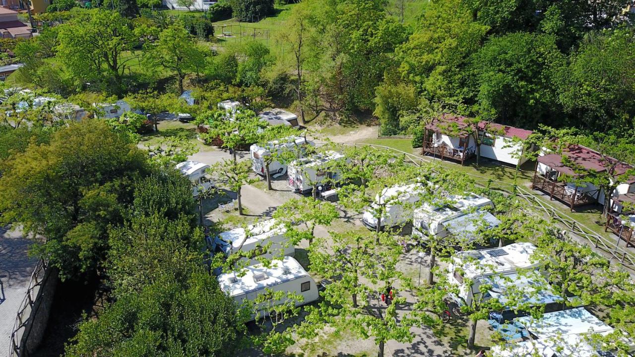 Campeggio Pian Dei Boschi Pietra Ligure Exteriör bild